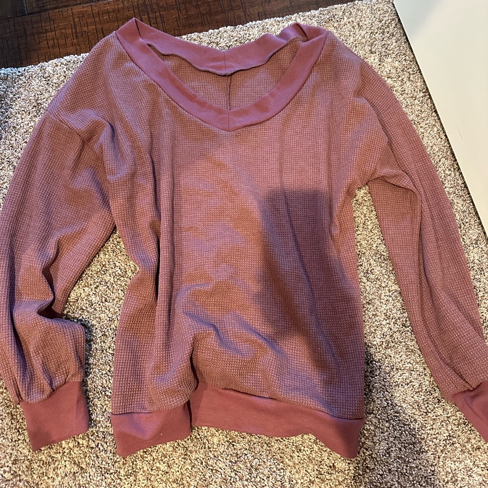 Maroon sweater